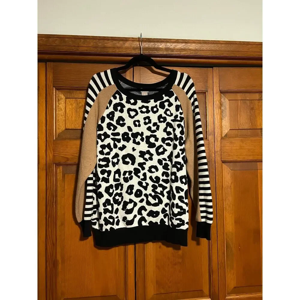 Chico’s Zenergy Women's Leopard Colorblock Knit Sweater Mixed Media Size 3 (XL) - Picture 2 of 9